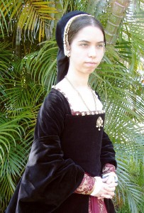 Black velvet Tudor Gown1