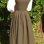 Green_brown_woolkirtle_Back